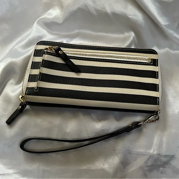 Kate Spade Black and Cream Storybook Wallet - Picture 2 of 3